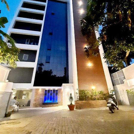 Iswarya Residency Hotel Kottajam Kültér fotó