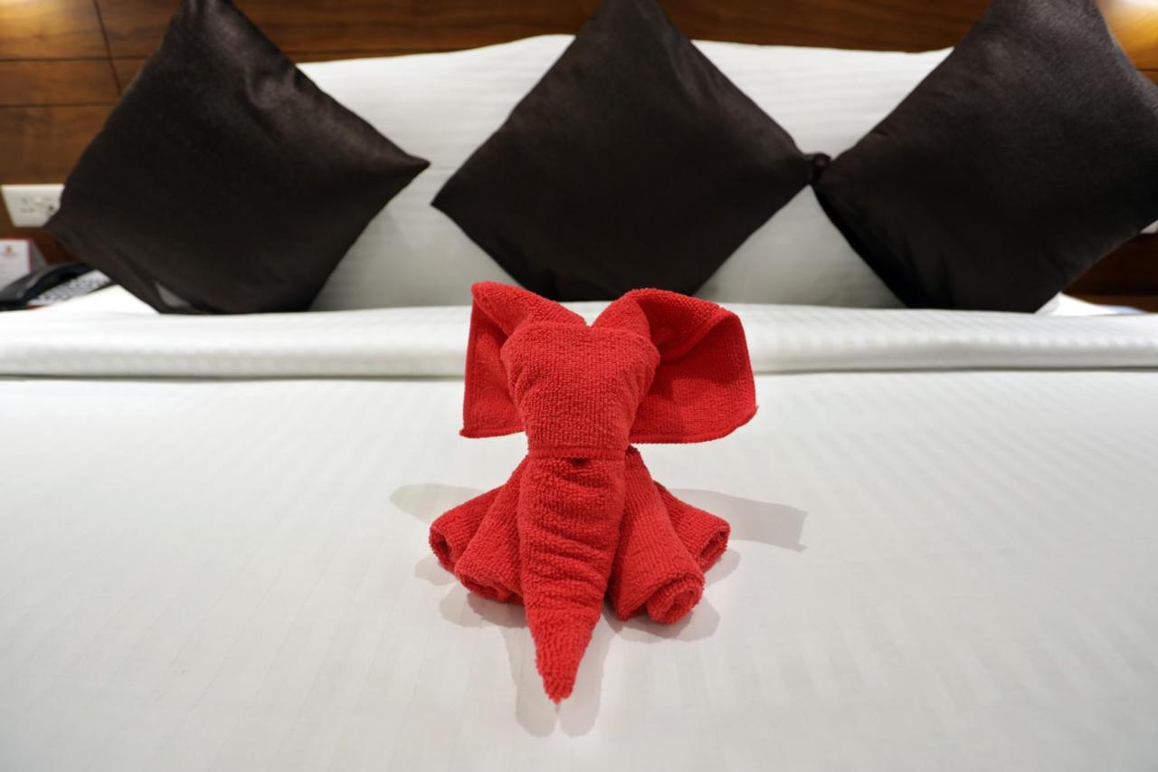 Iswarya Residency Hotel Kottajam Kültér fotó