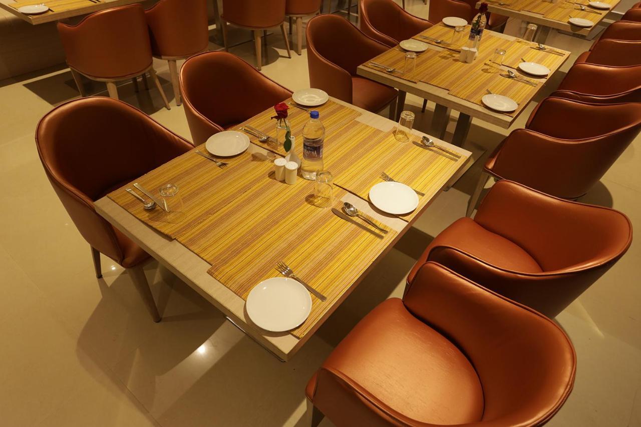 Iswarya Residency Hotel Kottajam Kültér fotó
