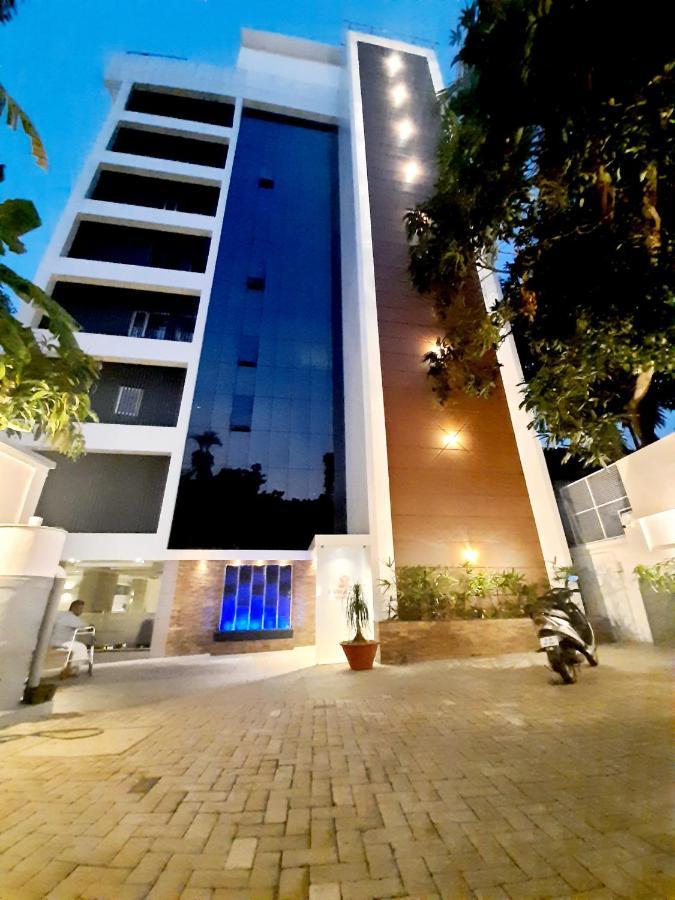 Iswarya Residency Hotel Kottajam Kültér fotó