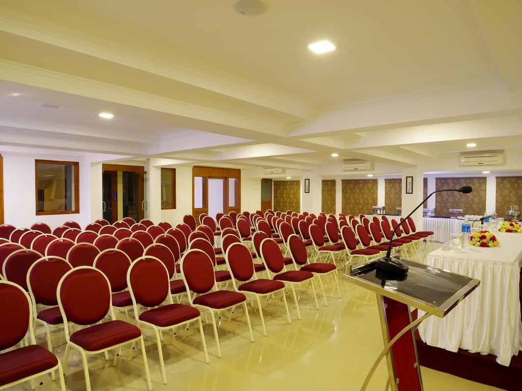 Iswarya Residency Hotel Kottajam Kültér fotó
